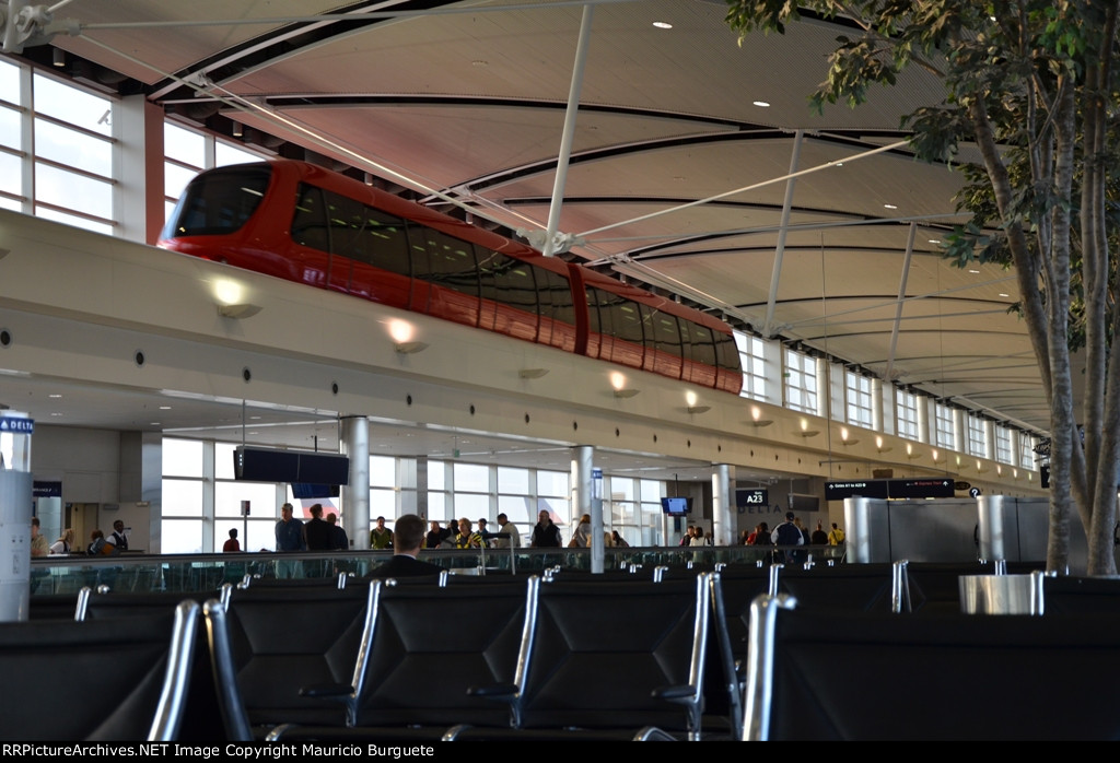 Detroit International Airport train